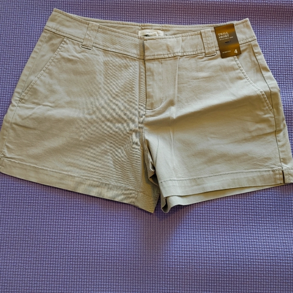 Women's shorts, size 4, Gray